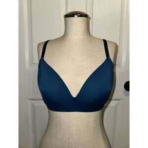 Victoria’s Secret T-Shirt Bra‎ Blue Lightly Lined Wireless 34D